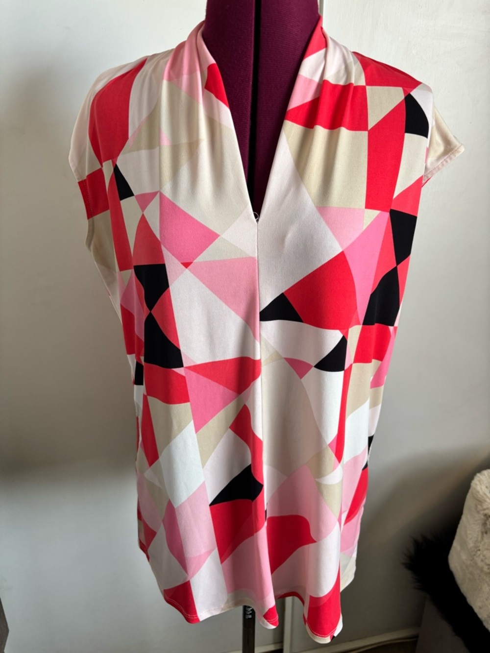 Vince Camuto Pink Red Cream Geometric Sleeveless Tunic